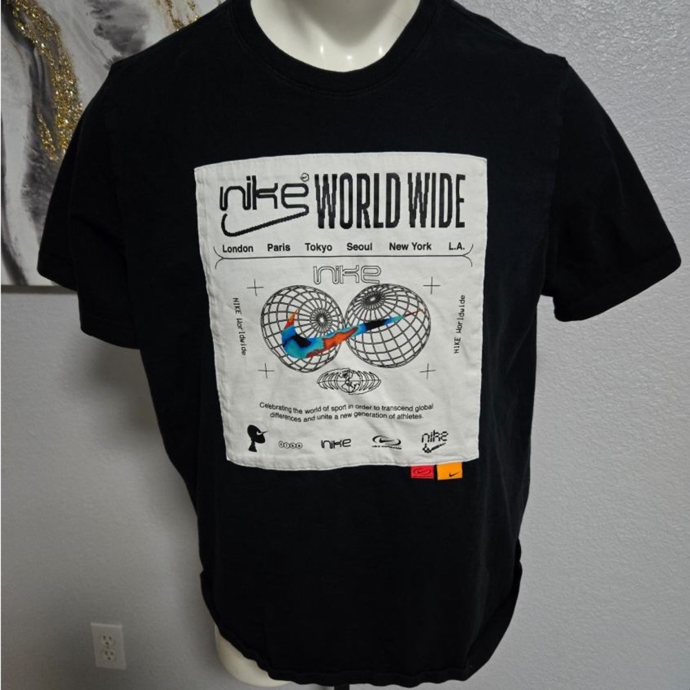 Nike Black Graphic T-Shirt